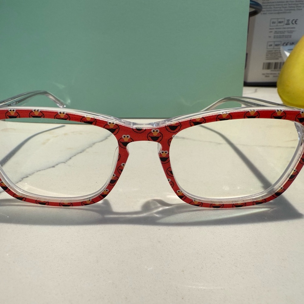 Red Elmo Pattern Glasses